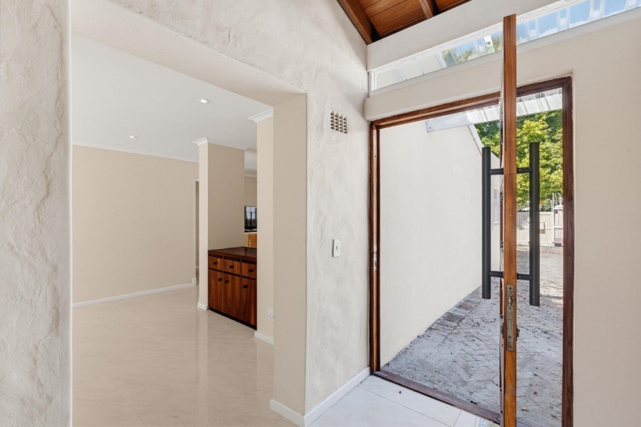 4 Bedroom Property for Sale in Hout Bay Western Cape